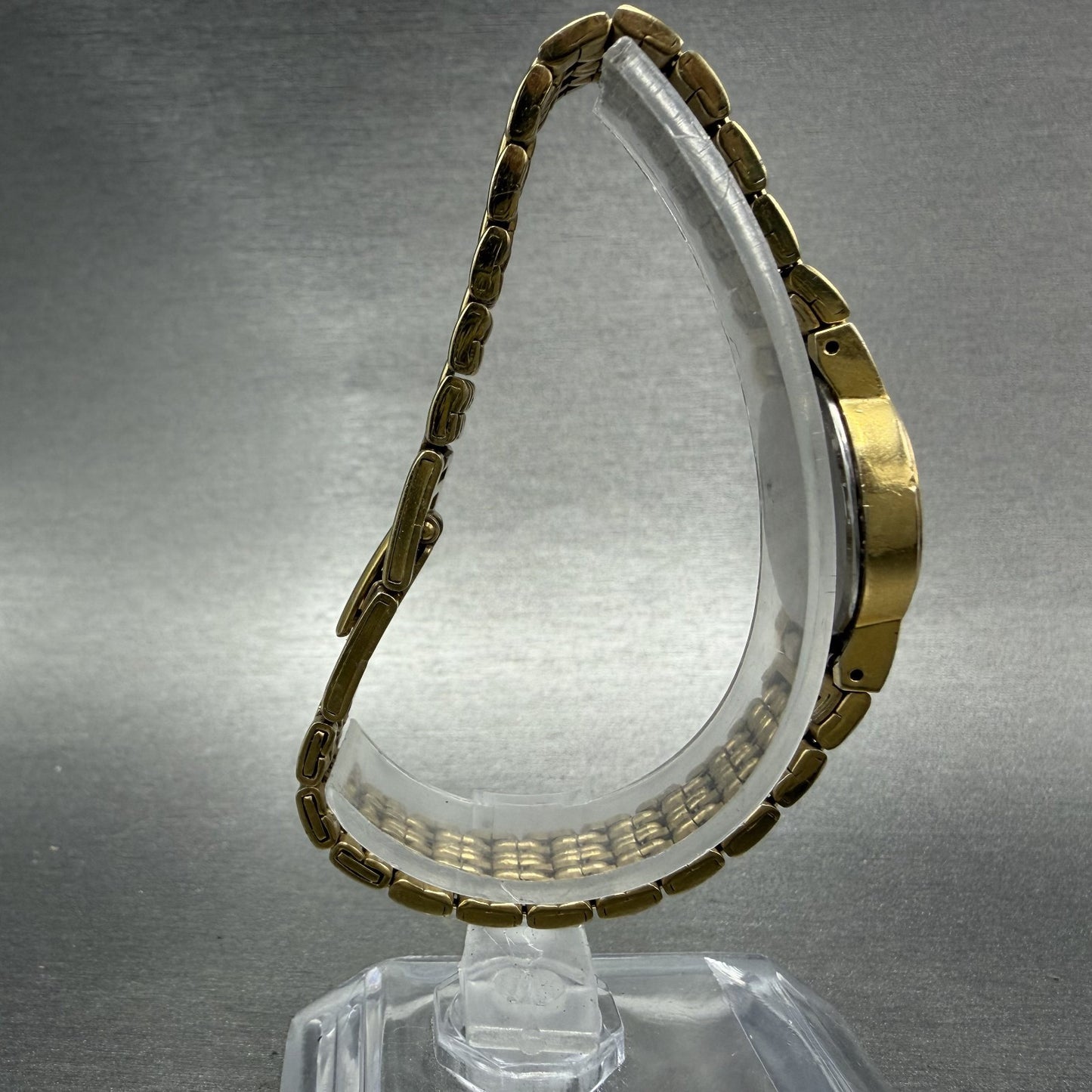 Seiko Watch Women 20mm Champagne Dial Gold Tone Round V400-0368 New Battery8