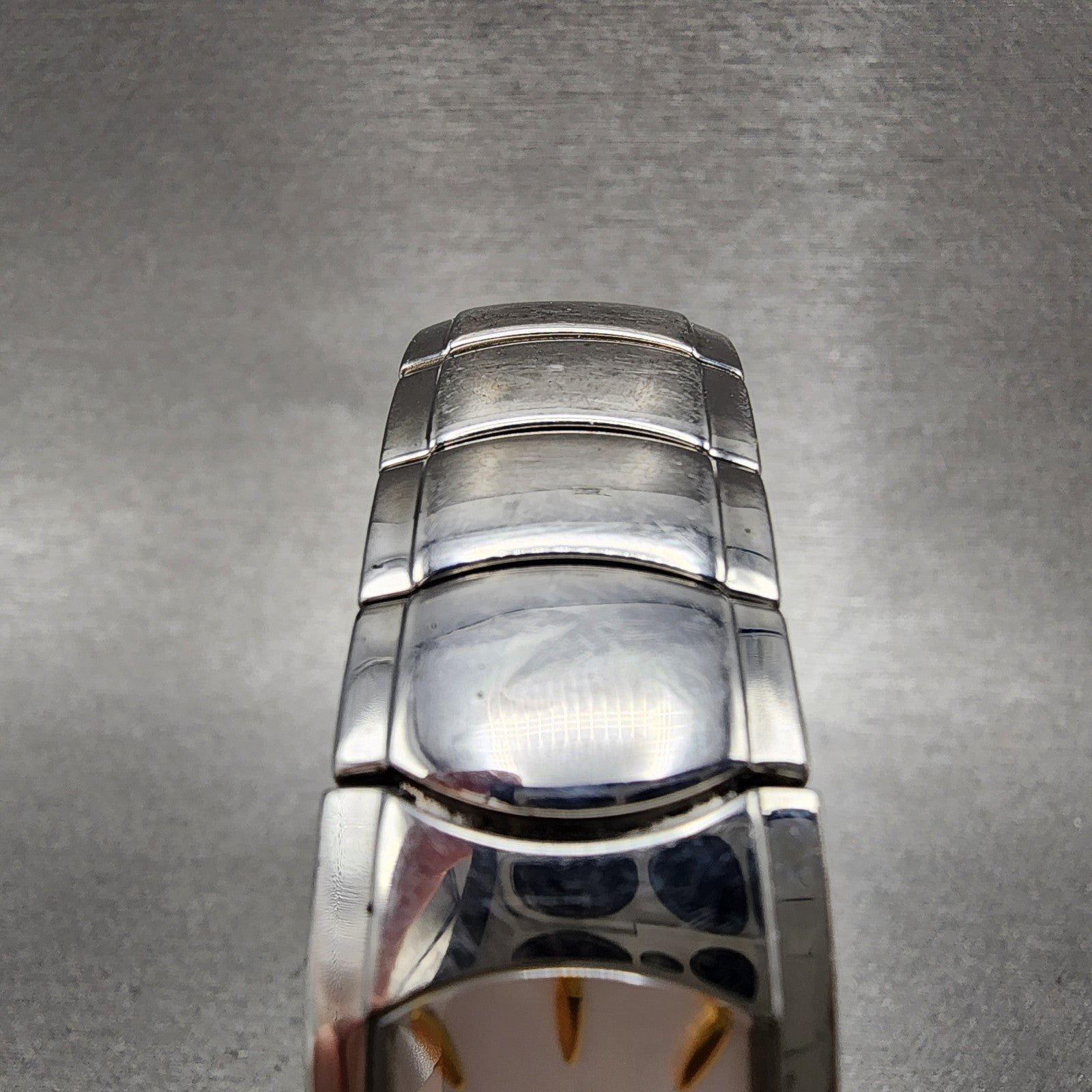 Seiko Vivace Watch Women 18mm Silver Dial Silver Tone 1n006k70 New Battery4