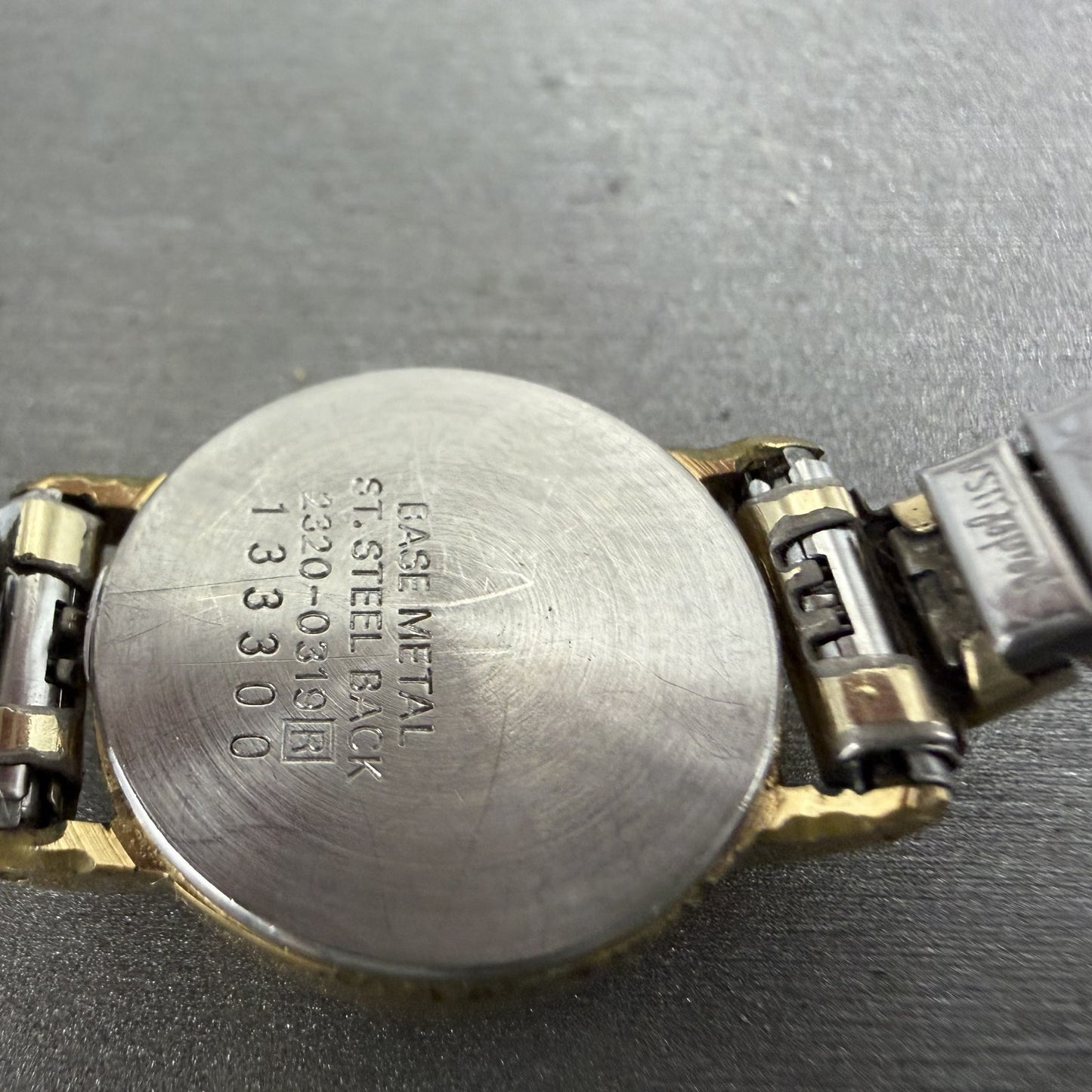 Seiko Watch Women 19mm Champagne Dial Gold Tone Round 23200319 New Battery VTG9
