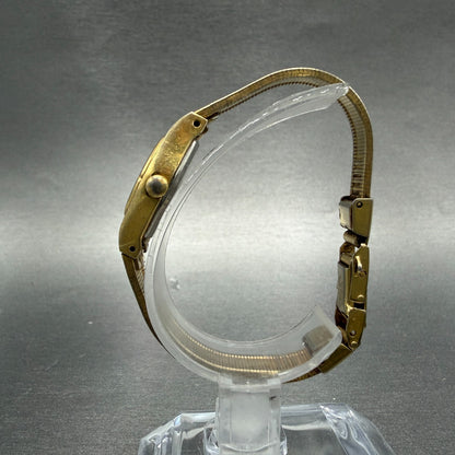 Citizen CQ Watch Women 17mm Champagne Dial Gold Tone Oval 2951-293886 New batt6