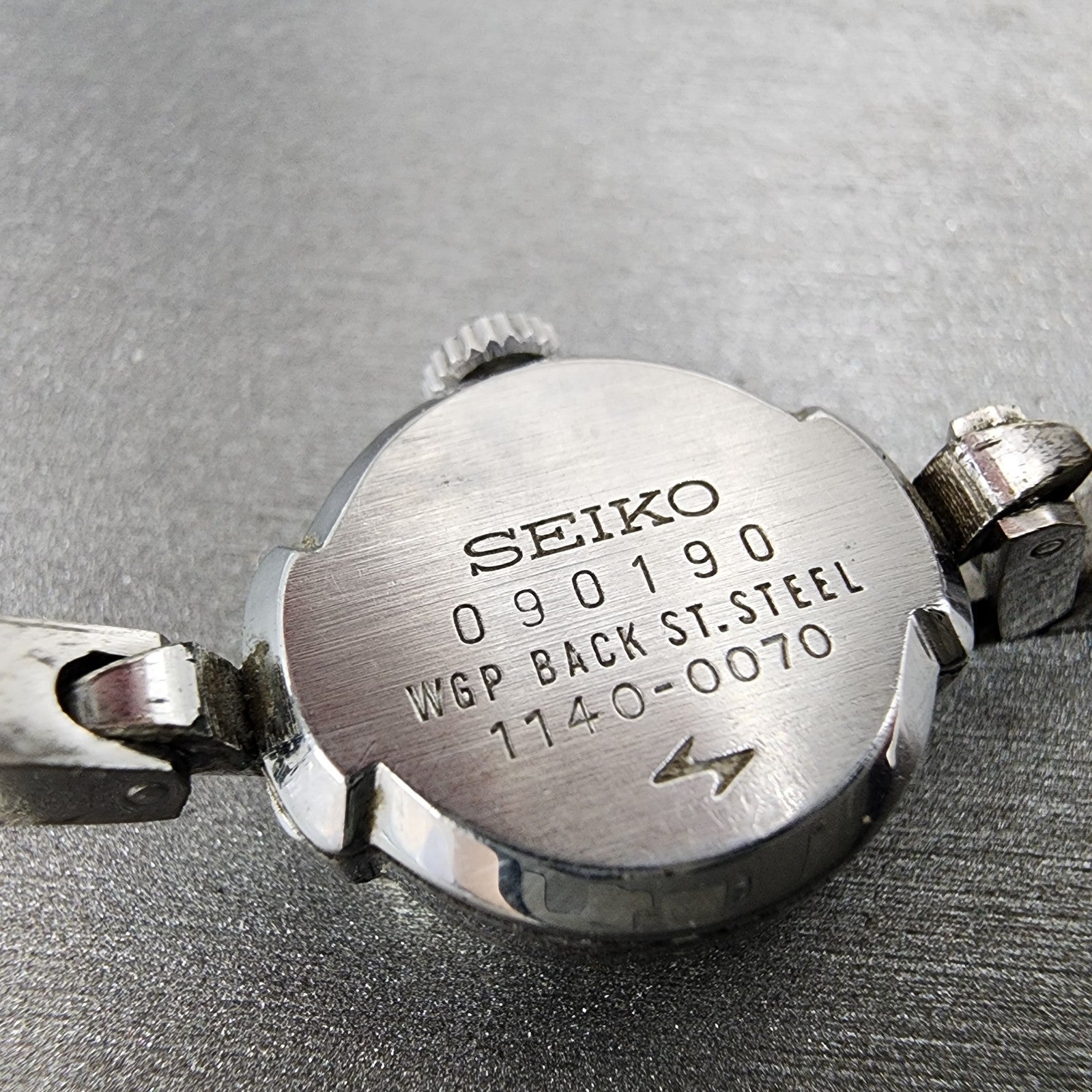 Seiko Special Watch Women 17mm Silver Dial White Gold Plated Manual Wind Runs8