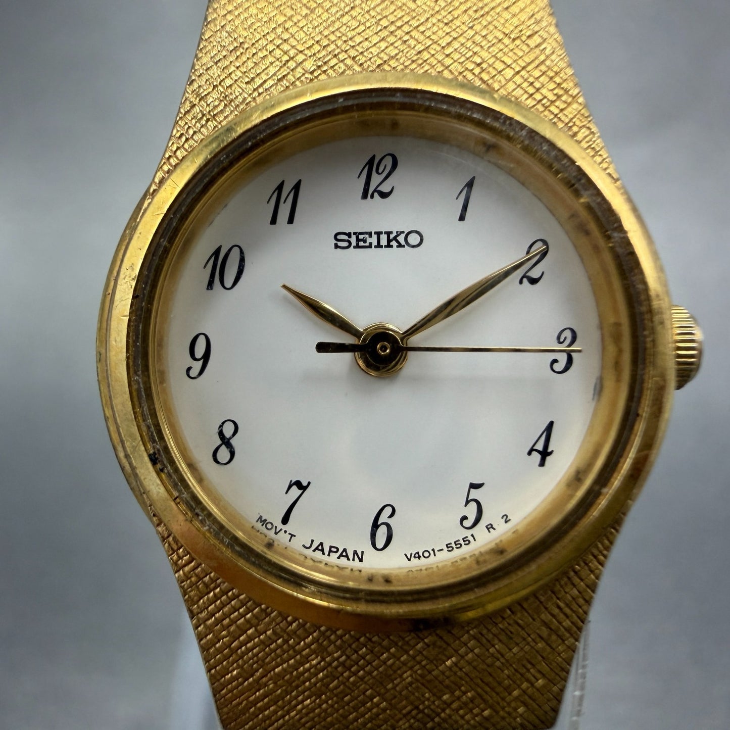 Seiko Watch Women 19mm White Dial Gold Tone Round V401-1810 New Battery Vintage1