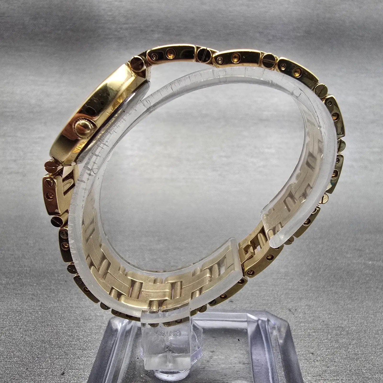 Bulova Watch Women 25mm White Dial Gold Tone Diamond Round 97P29 New Battery6