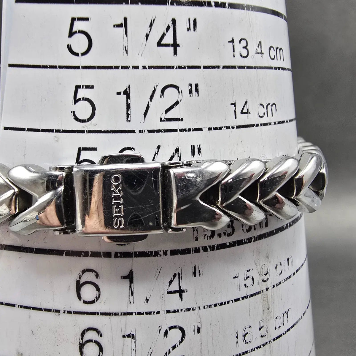 Seiko Solar Watch Women 23mm MOP Dial Silver Tone Round Crystal Bezel Runs10