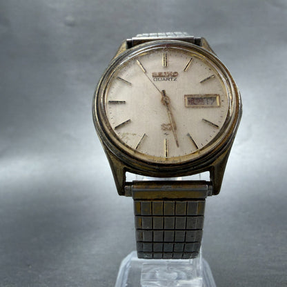 Seiko SQ Watch Men 34mm Silver Dial Gold Tone Daydate Round 6923-7009 PARTS6
