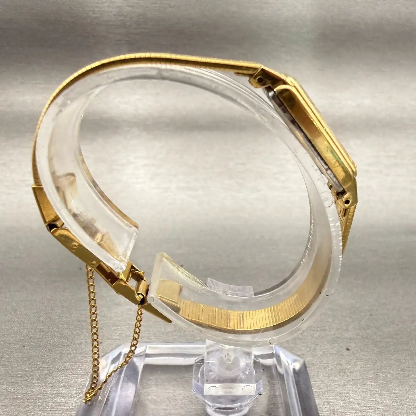 Seiko Watch Women 13mm Champagne Dial Gold Tone Rectangle 2E20-5019 New Battery8