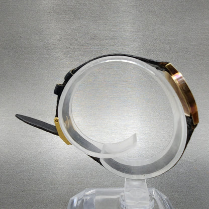 Movado Museum Watch Women 22mm Black Dial 14K Solid Gold Round New Battery