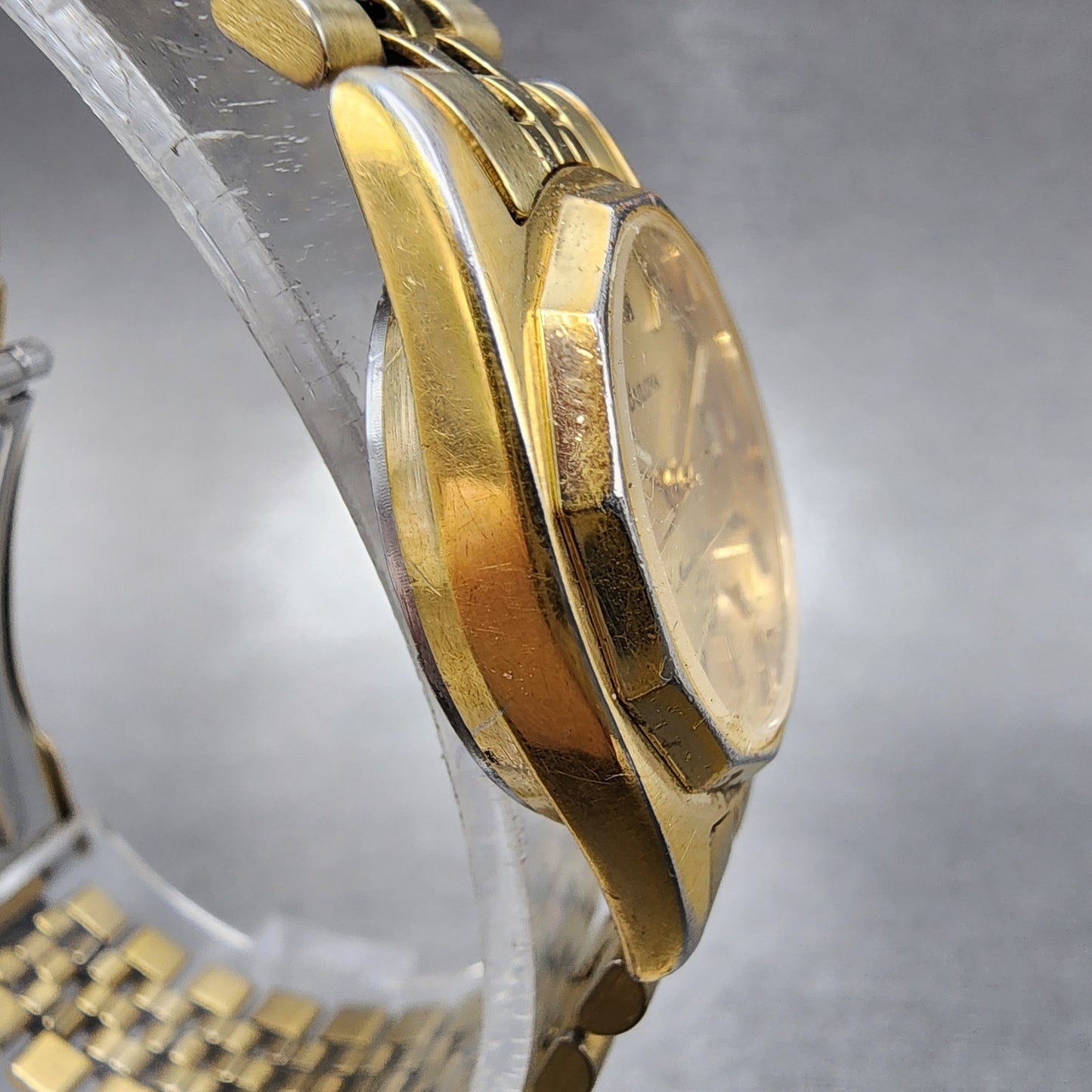 Bulova Marine Star Watch Women 24mm Champagne Dial Gold Tone Date 92G25 PARTS4