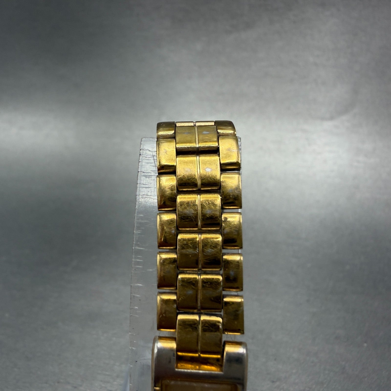 Seiko Tank Watch Women 13mm Champagne Dial Gold Tone 2E20-6590 New Battery VTG4
