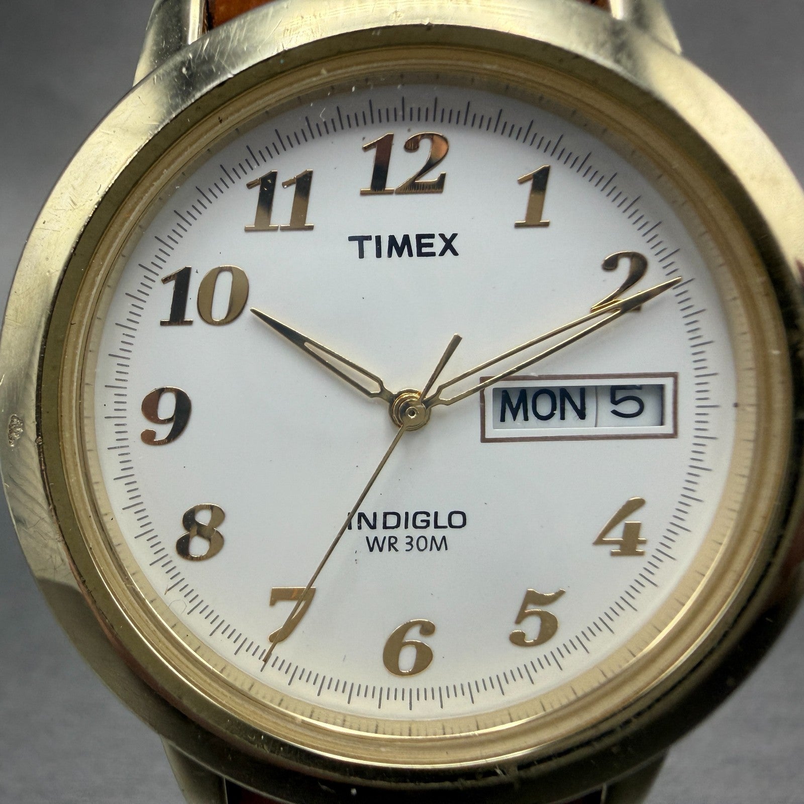 Timex Easy Reader Watch Men 37mm White Dial Gold Tone Round Daydate New Battery1