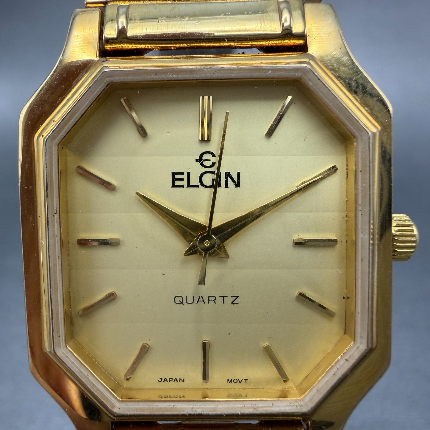Elgin Watch Unisex 27mm Gold Dial Gold Tone Octagon New Battery Vintage1