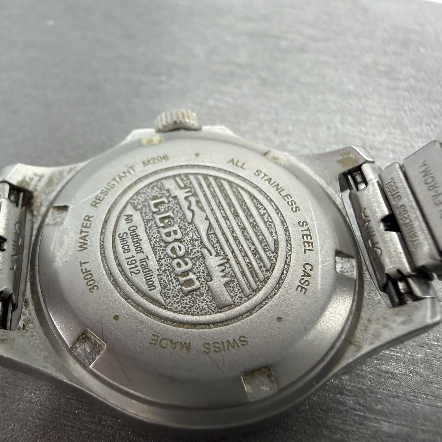 LL Bean Watch Women 31mm Black Dial Silver Tone Date Round New Battery VTG9
