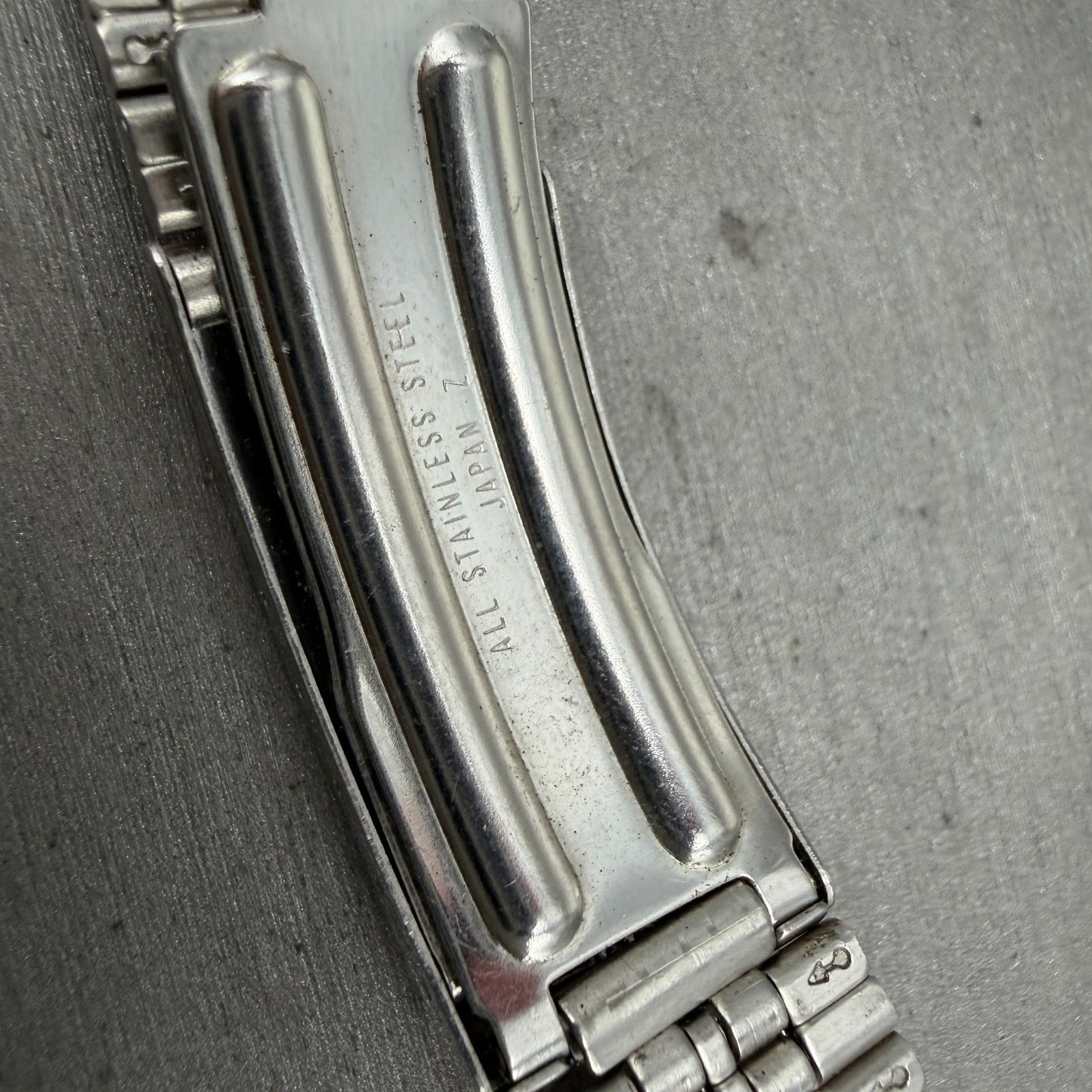 Seiko SQ Bracelet 20mm Stainless Steel Silver Tone Tri Folding Clasp VTG Japan11