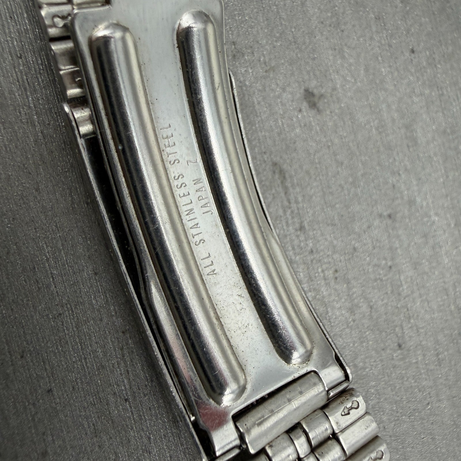 Seiko SQ Bracelet 20mm Stainless Steel Silver Tone Tri Folding Clasp VTG Japan11