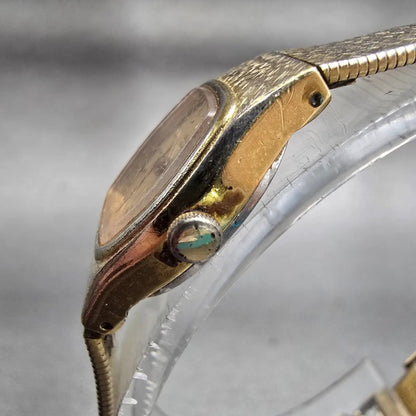Seiko Watch Women 16mm Gold Dial Gold Tone Oval 2C21-5149 New Battery Vintage2