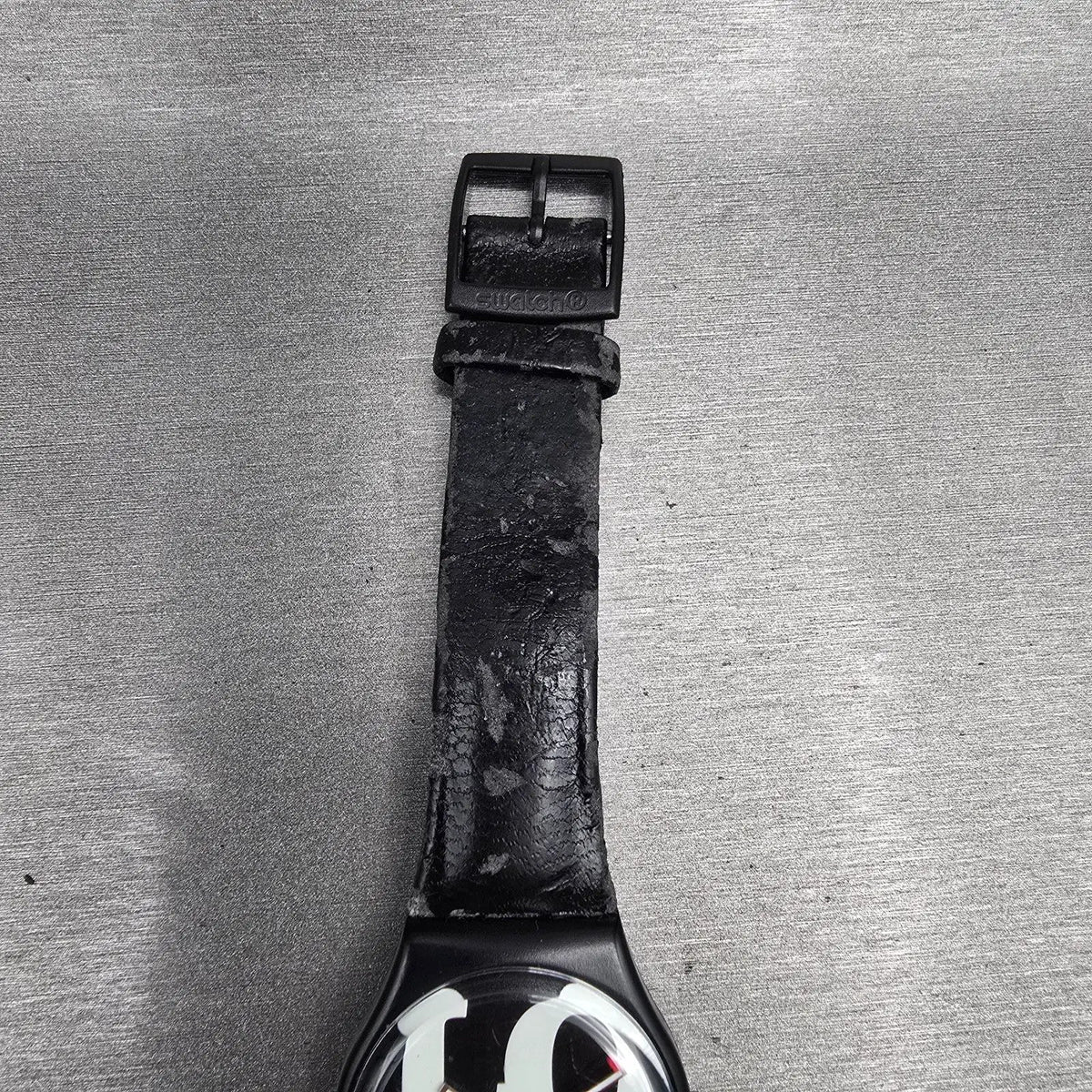 Swatch Enigmatic Love Watch Men 34mm White Dial Black Tone GB218 New Battery 232