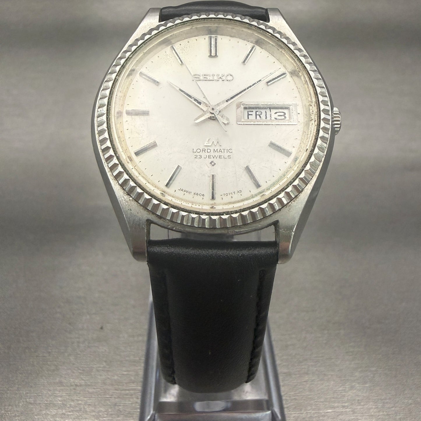 Seiko Lord Matic Watch Men 38mm Silver Dial Silver Tone Daydate Round 5606-70805