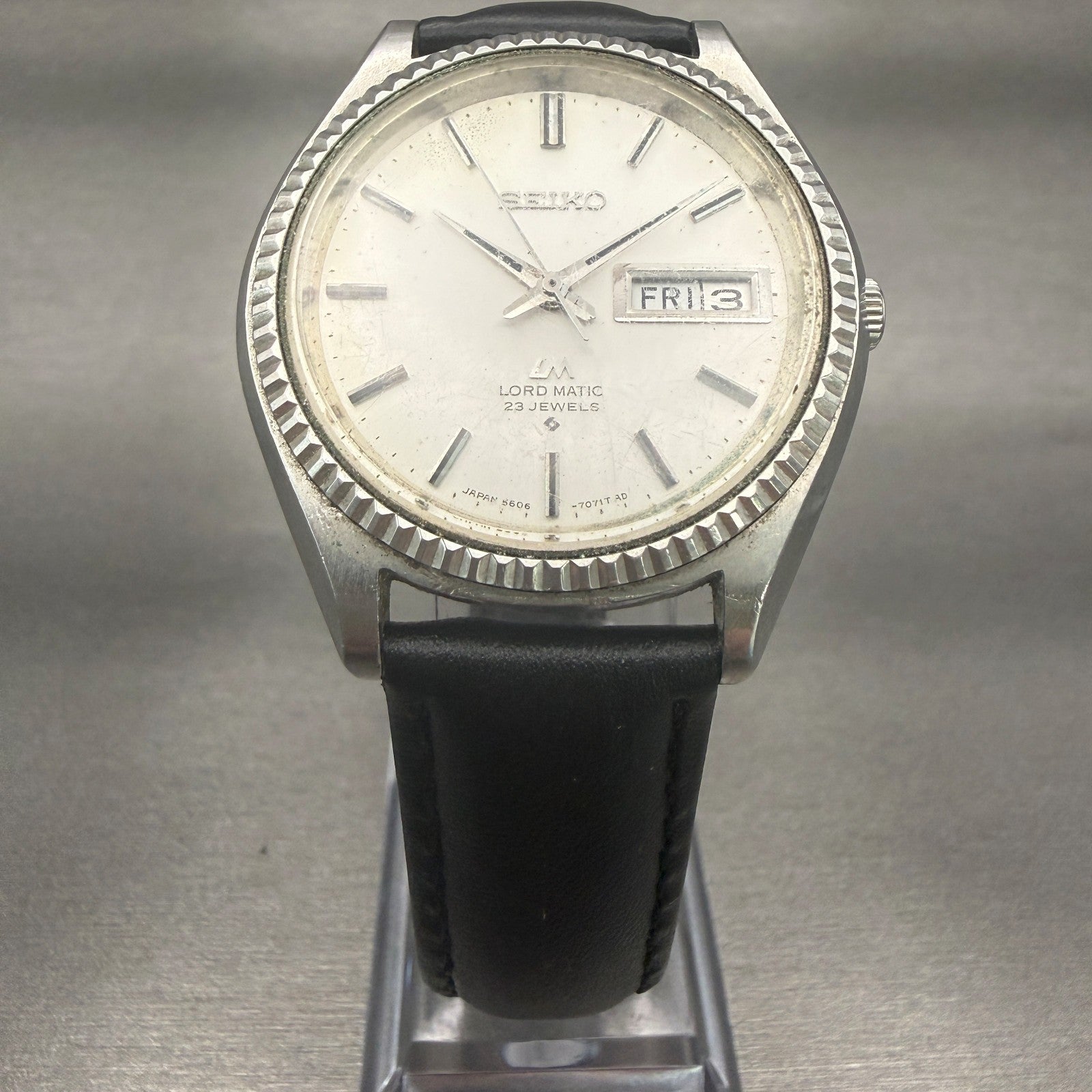 Seiko Lord Matic Watch Men 38mm Silver Dial Silver Tone Daydate Round 5606-70805