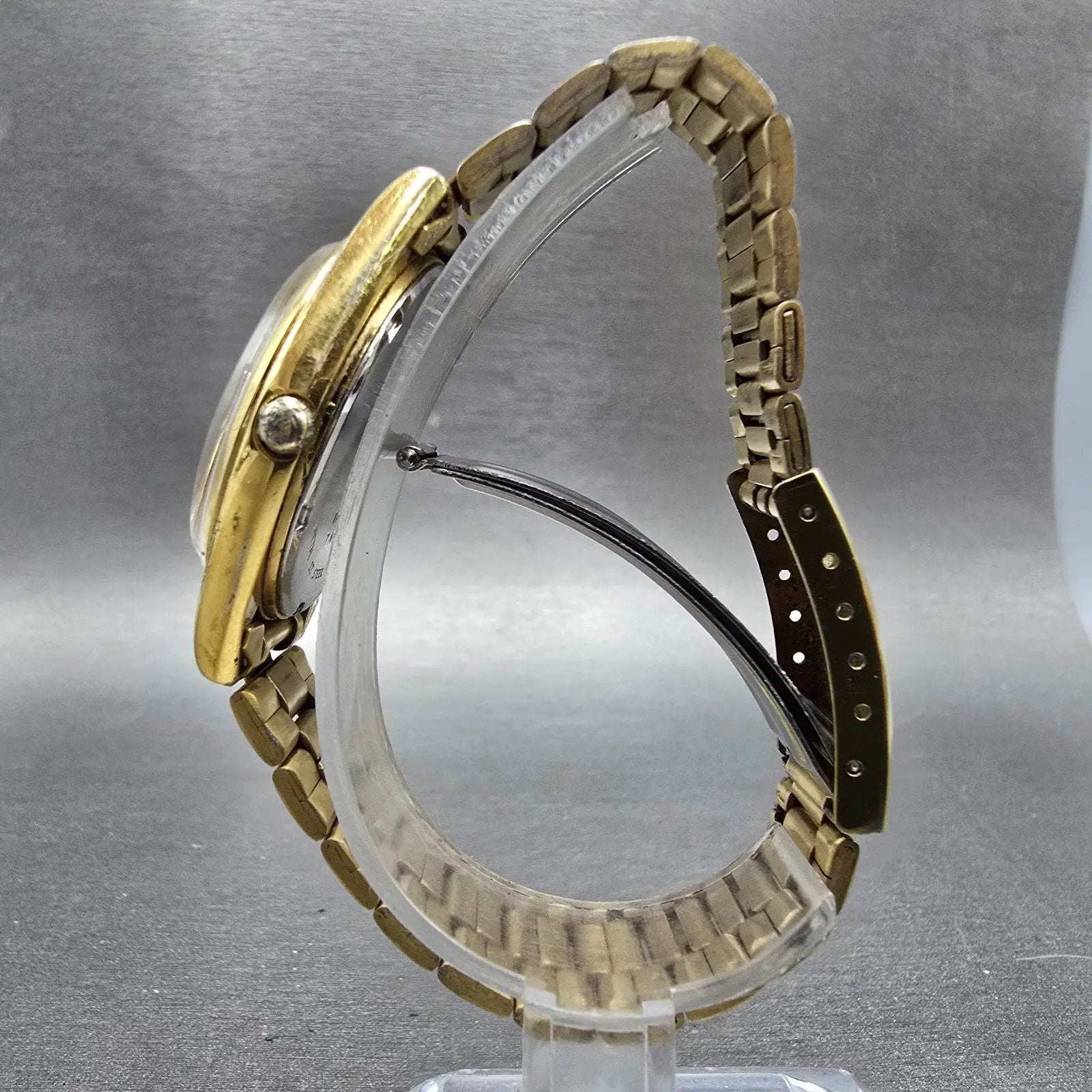 Seiko SQ Watch Men 33mm Champagne Dial Gold Tone Date READ!!!! 5y22-6009 New Bat6