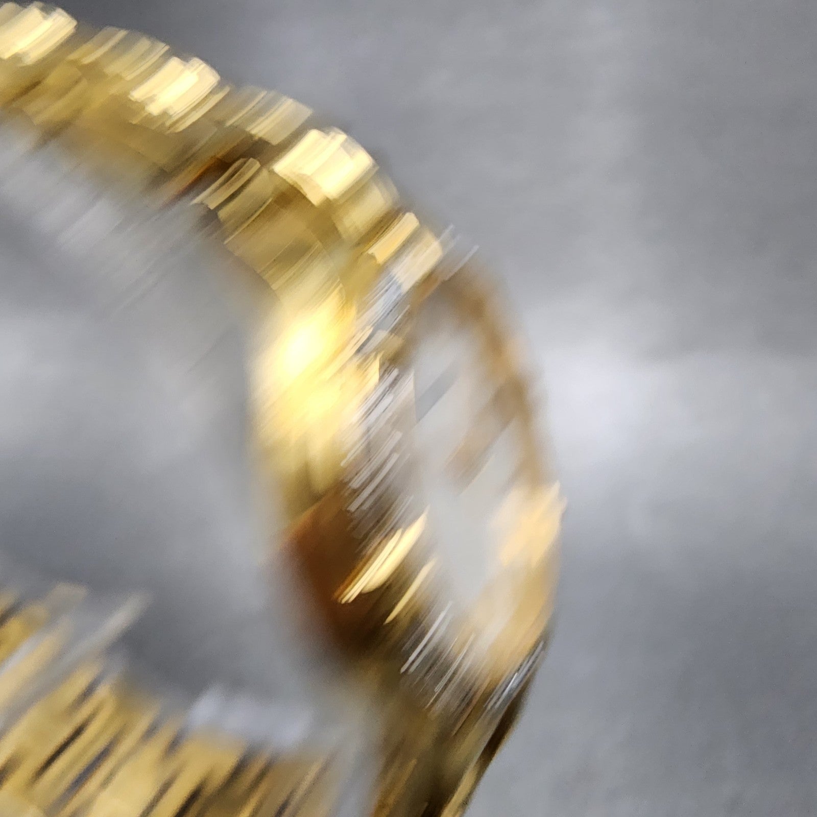 Bulova Watch Women 25mm White Dial Gold Tone Date Diamond Bezel 98R73 New Batt3