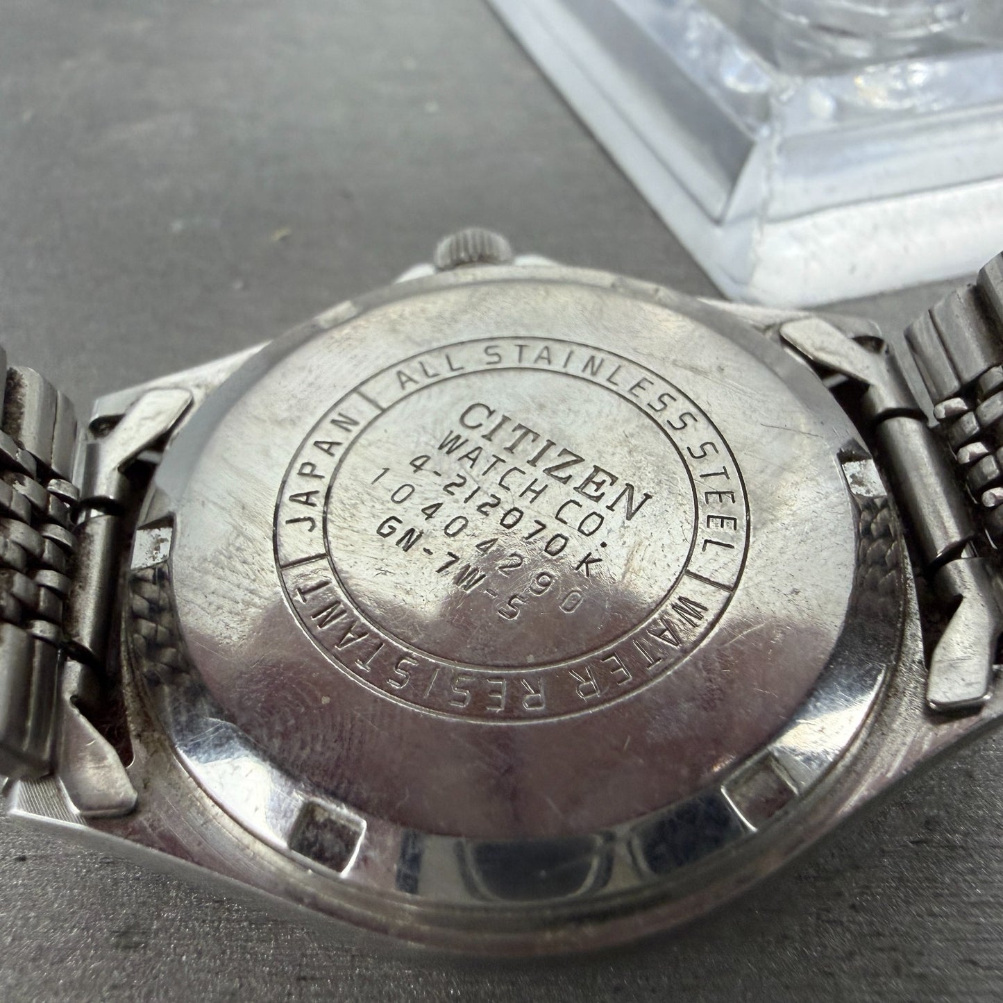 Citizen CQ Watch Men 35mm White Dial Steel Daydate Round 4-212070 New Battery9