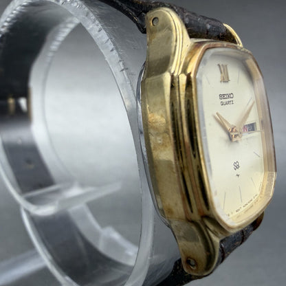Seiko SQ Watch Women 22mm Cream Dial Gold Tone Daydate 8523-5079 New Battery3