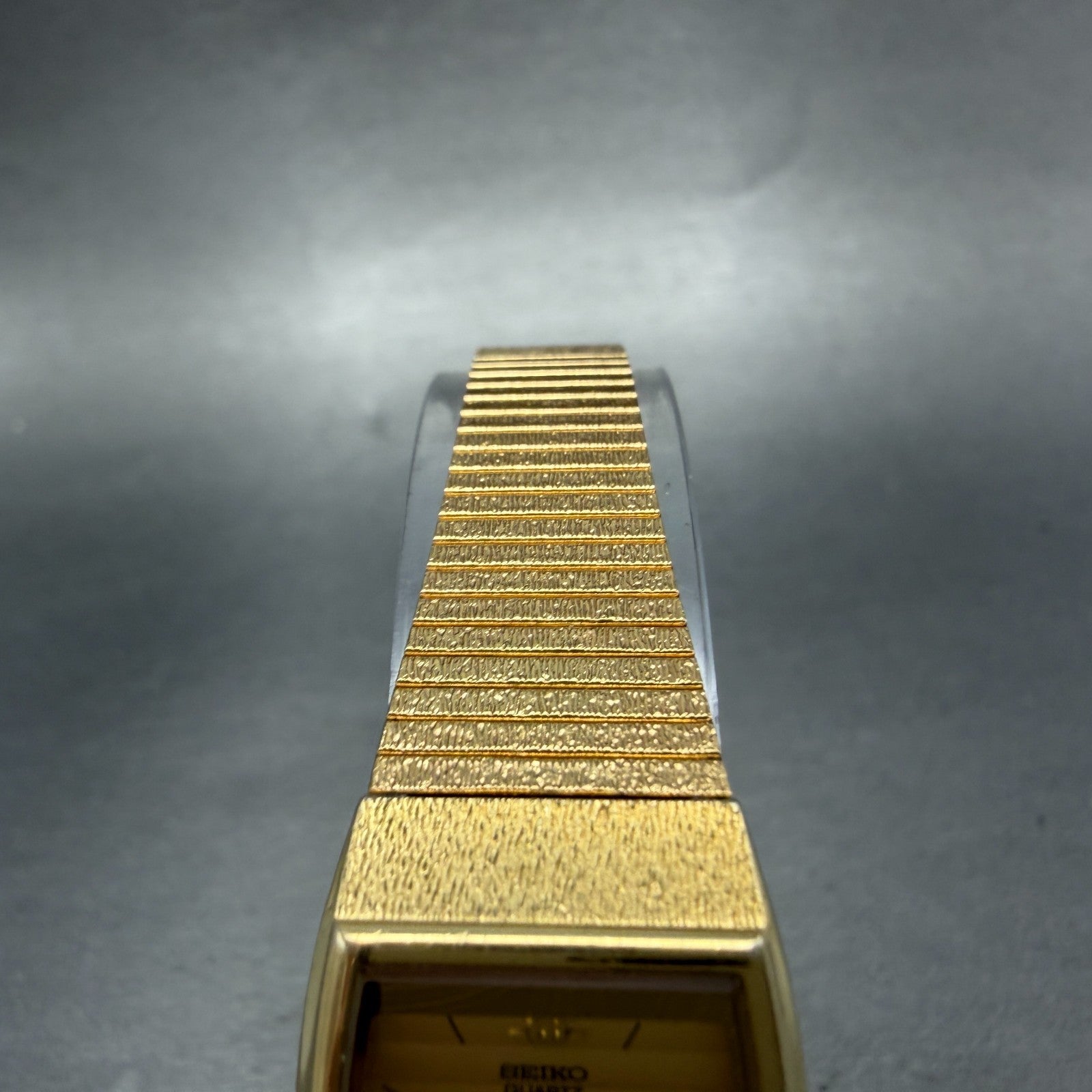 Seiko Watch Women 19mm Champagne Dial Gold Tone Rectangle 8y21-5000 New Battery74