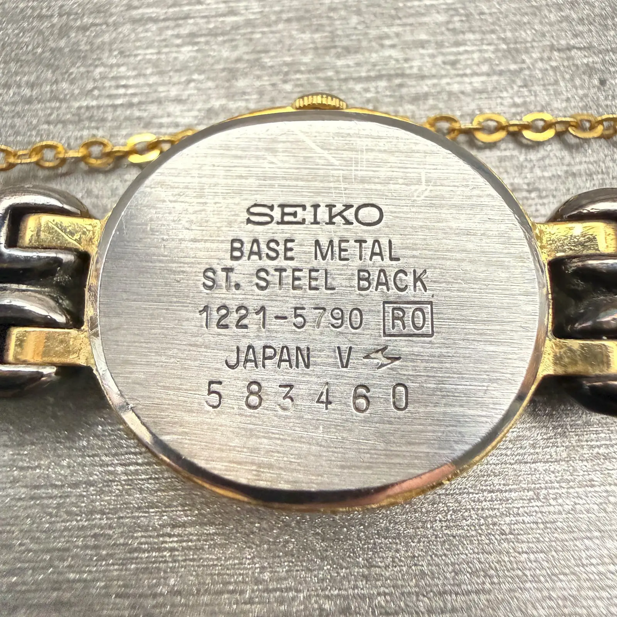 48304885