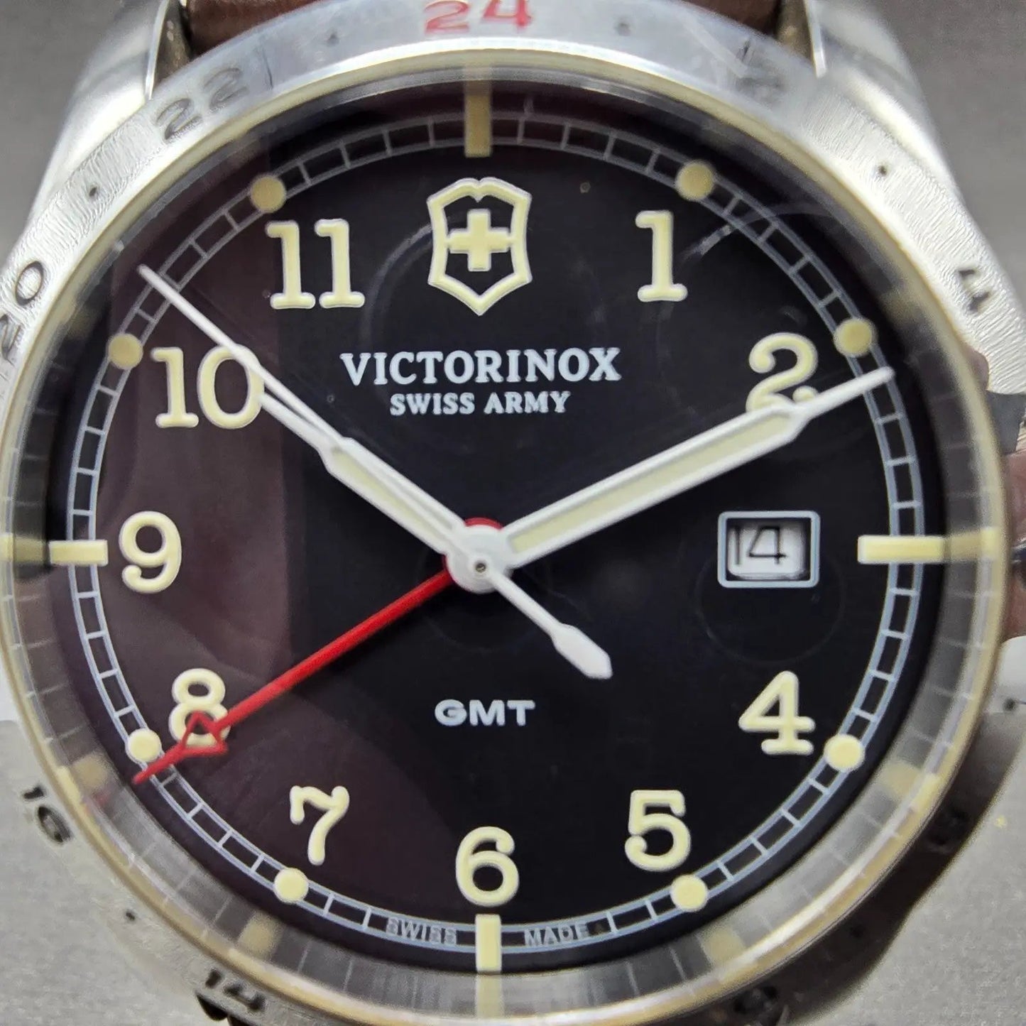 Victorinox Swiss Army Infantry GMT Watch Men 39mm Black Dial Steel Date New Batt1