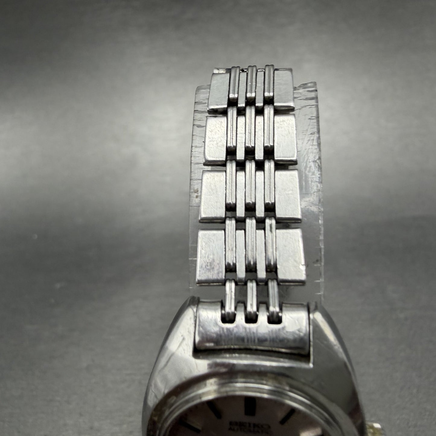 Seiko Automatic Watch Women 23mm Silver Dial Silver Tone Date 2205-0050 PARTS5