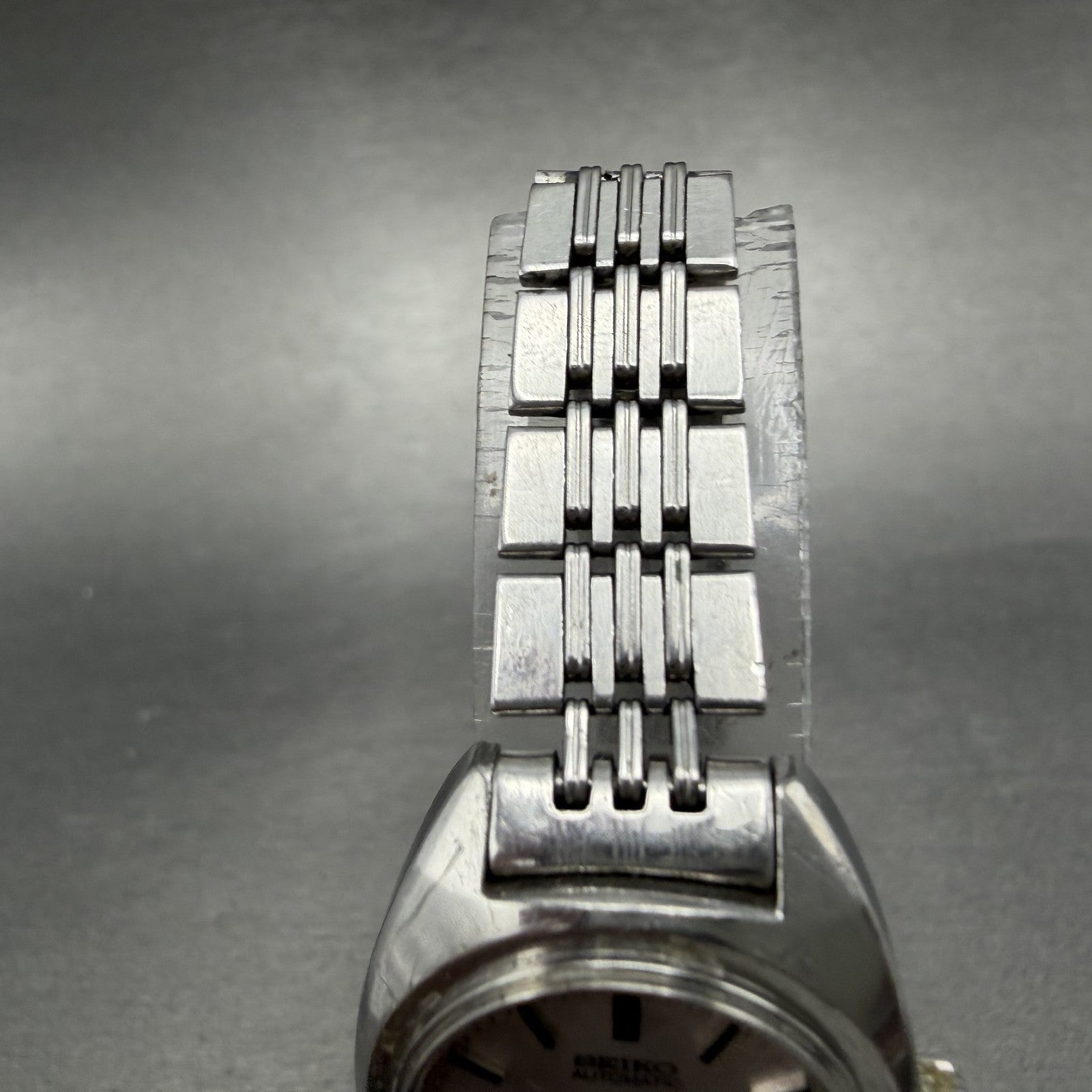 Seiko Automatic Watch Women 23mm Silver Dial Silver Tone Date 2205-0050 PARTS5