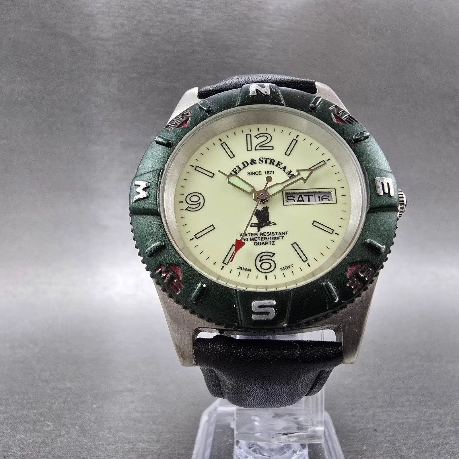 Field & Stream Watch Men 39mm Luminous Dial Silver Tone Daydate Round New Batt5
