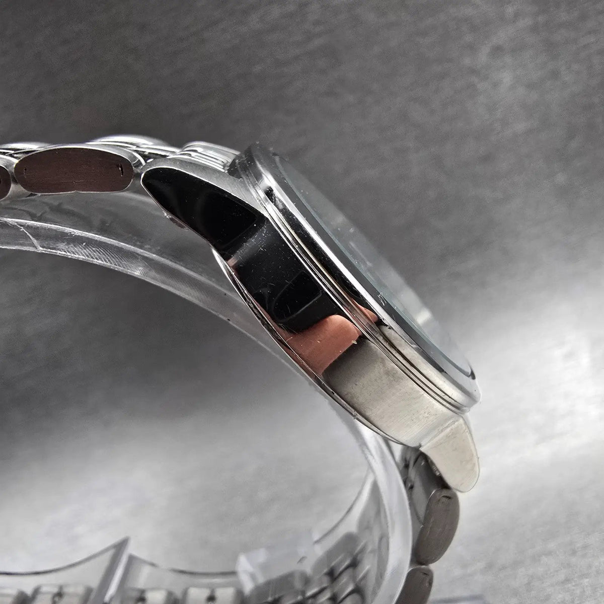 Seiko Watch Women 29mm Black Dial Silver Tone Date Round 6N22-00A0 New Battery3
