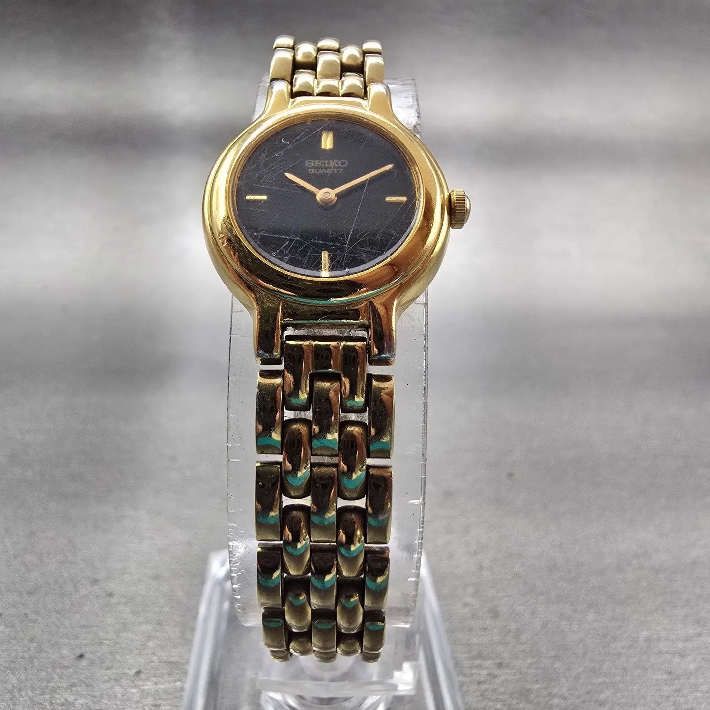 Seiko Watch Women 19mm Black Dial Gold Tone Round 1N00-0C49 New Battery VTG L5