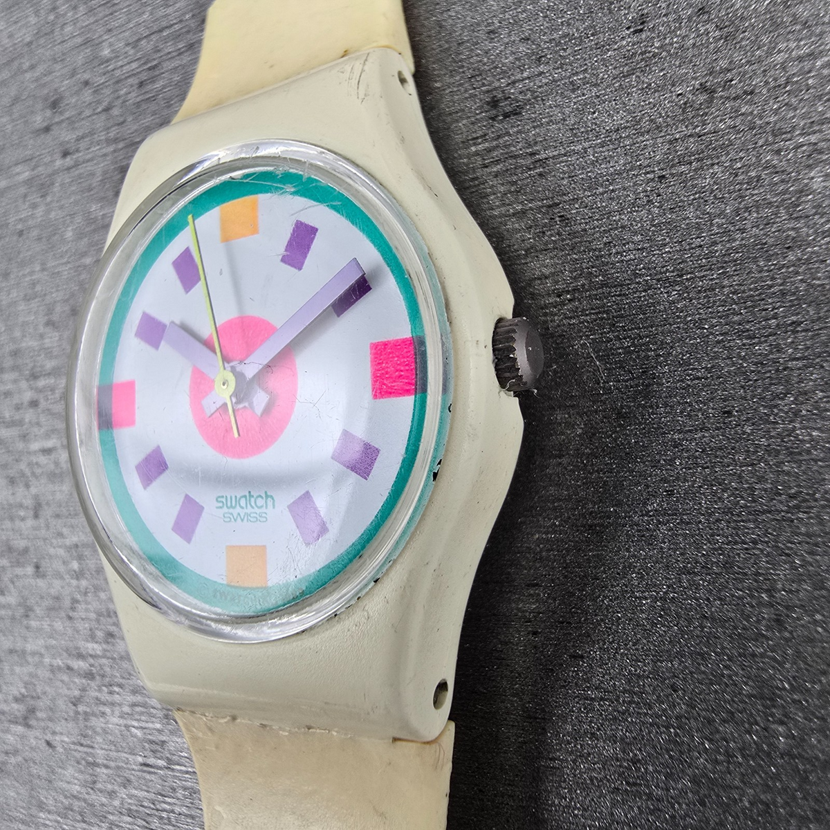 Swatch Frost Watch Women 25mm White Dial White Case Round LW125 New Battery2