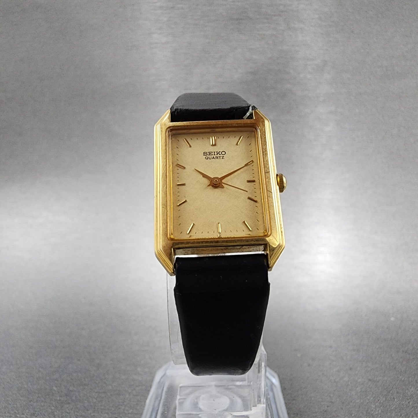 Seiko Tank Watch Women 19mm Champagne Dial Gold Tone 73215670 New Battery5