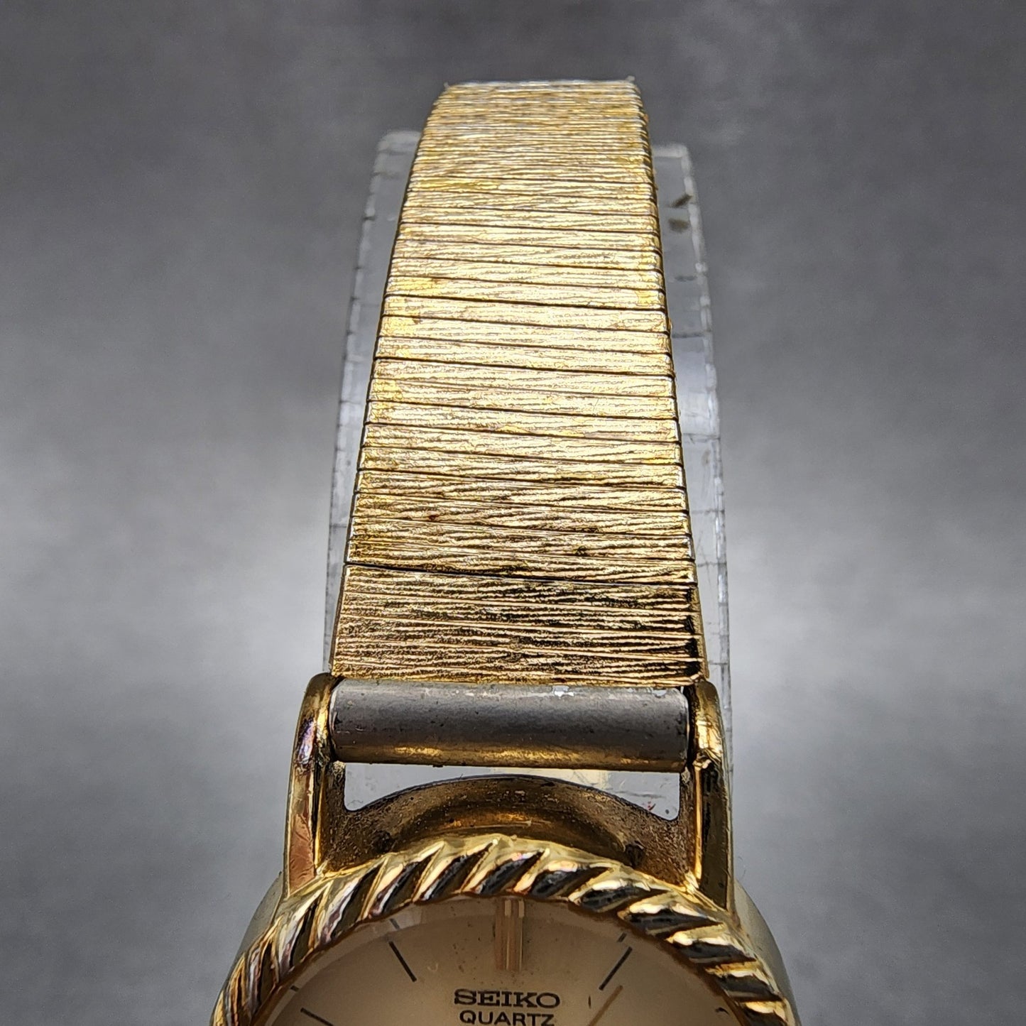 Seiko Watch Women 20mm Cream Dial Gold Tone 14215510 New Battery4