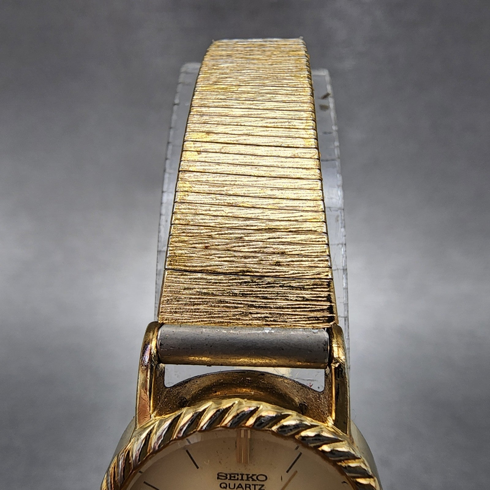 Seiko Watch Women 20mm Cream Dial Gold Tone 14215510 New Battery4