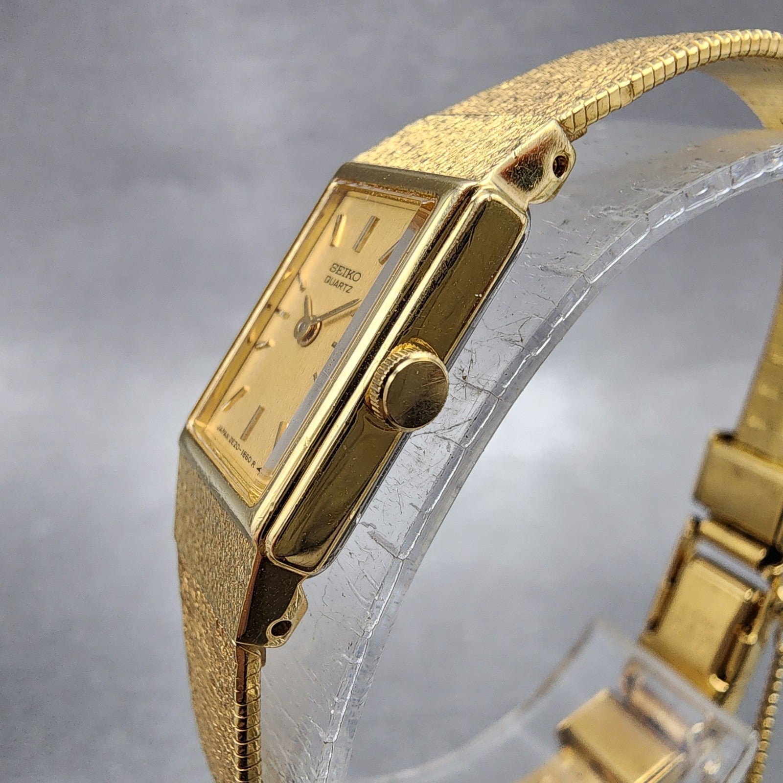 Seiko Tank Watch Women 12mm Champagne Dial Gold Tone 2E206479 New Battery VTG2