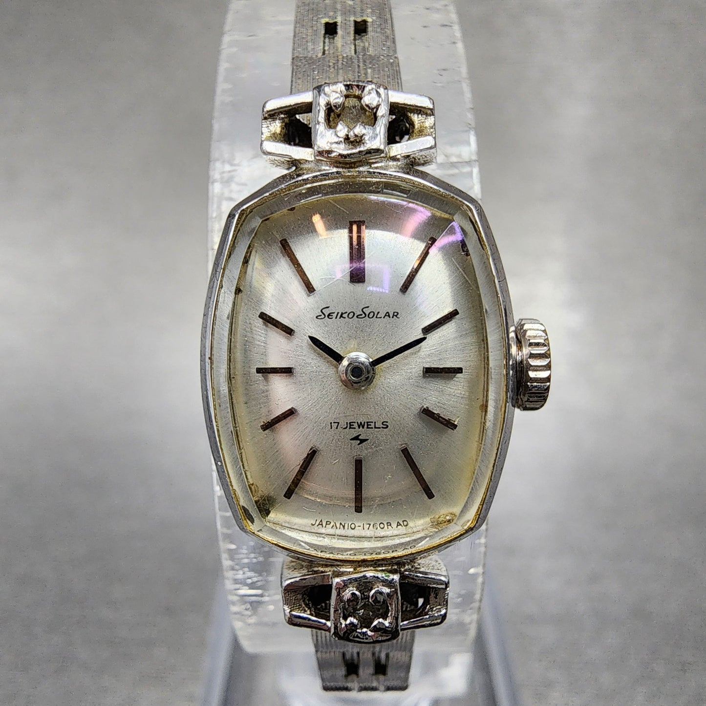 Seiko Solar Watch Women 15mm White Dial White Gold Plated Diamonds Manual Wind0