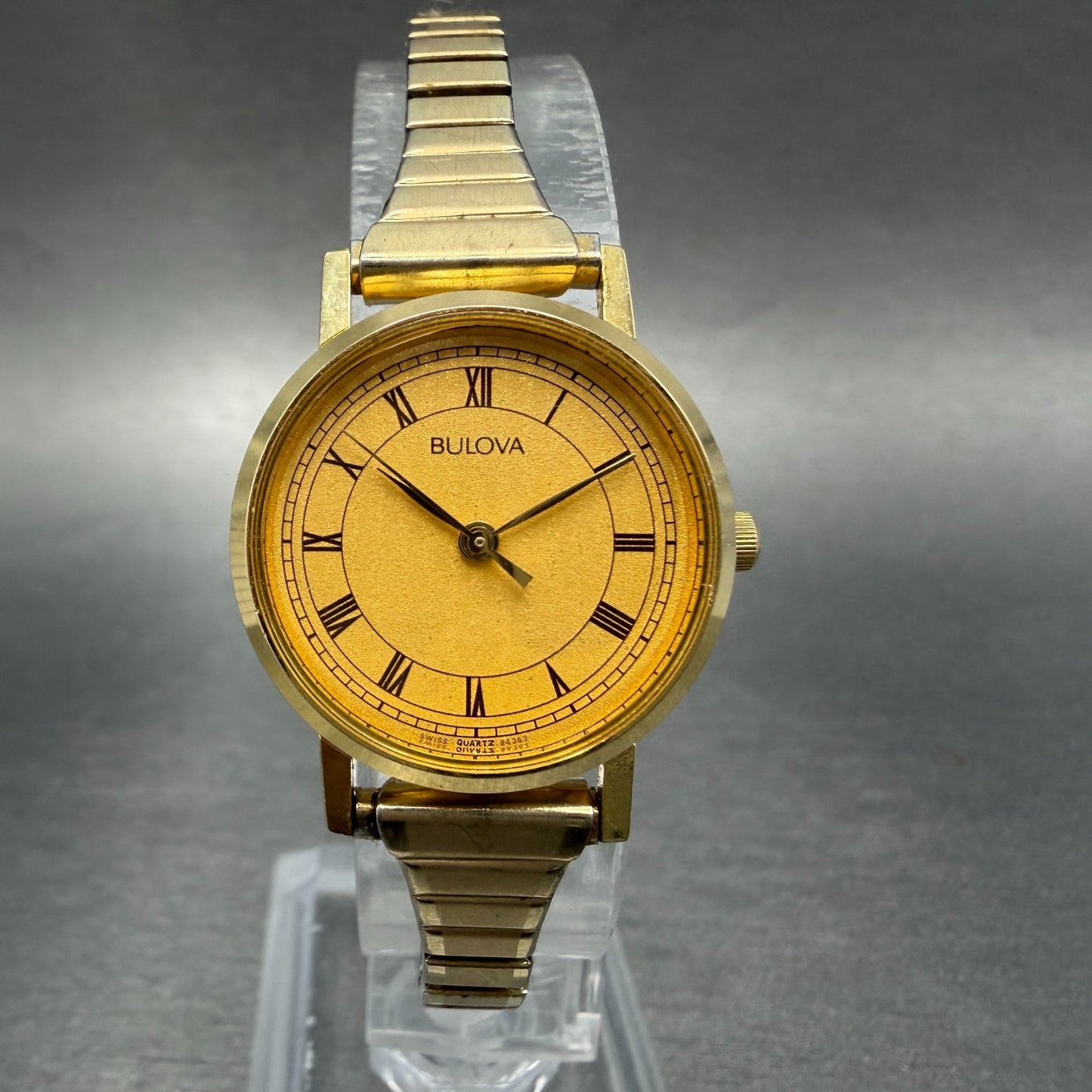 Bulova Watch Women 24mm Champagne Dial Gold Tone Round 84363 New Battery0