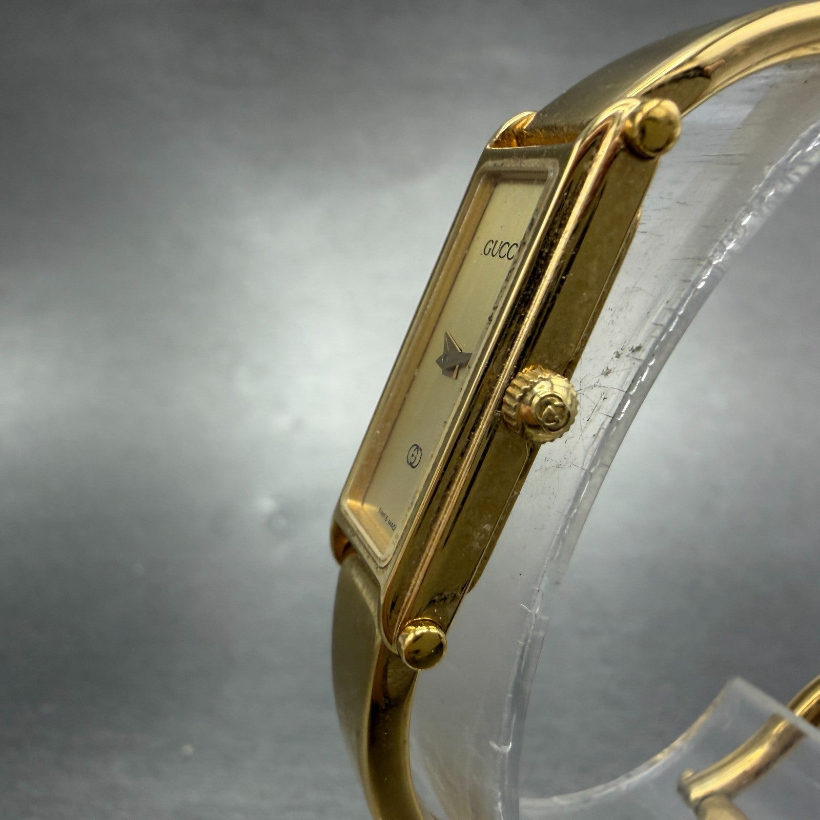 Gucci 1500L Tank Watch Women 12mm Gold Dial Gold Rectangle Bangle New Battery2