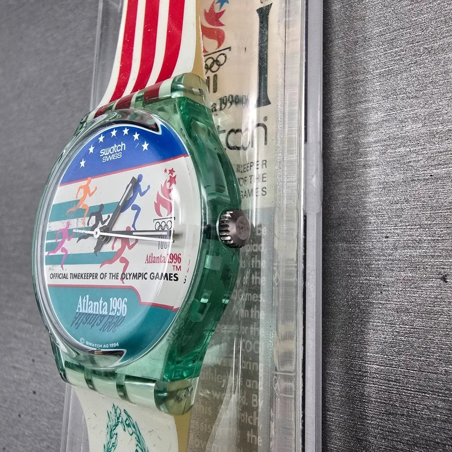 Swatch ATLANTA LAURELS Watch Men 34mm Green Dial Green Case GZ145 New Battery2