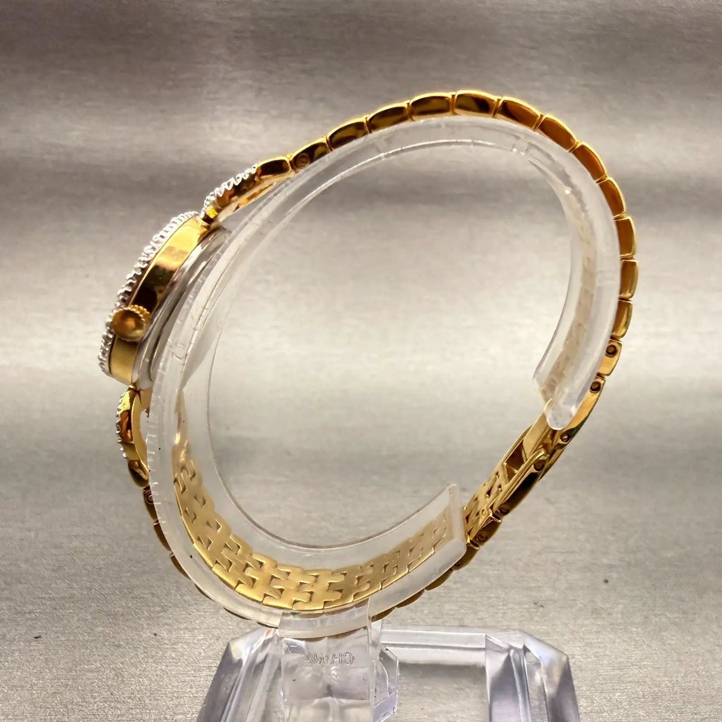 Seiko Pulsar Watch Women 20mm Gold Dial Gold Tone Gemmed V400L782A New Battery6