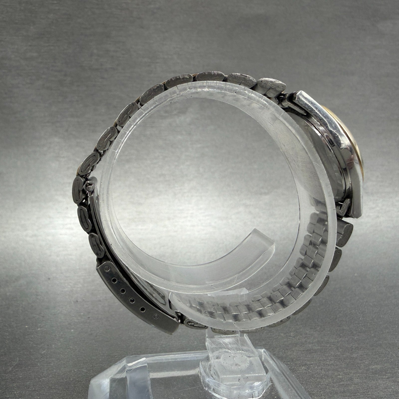 Seiko SQ Watch Women 23mm Silver Dial Two Tone Daydate 3Y03-0A10 New Battery VTG8