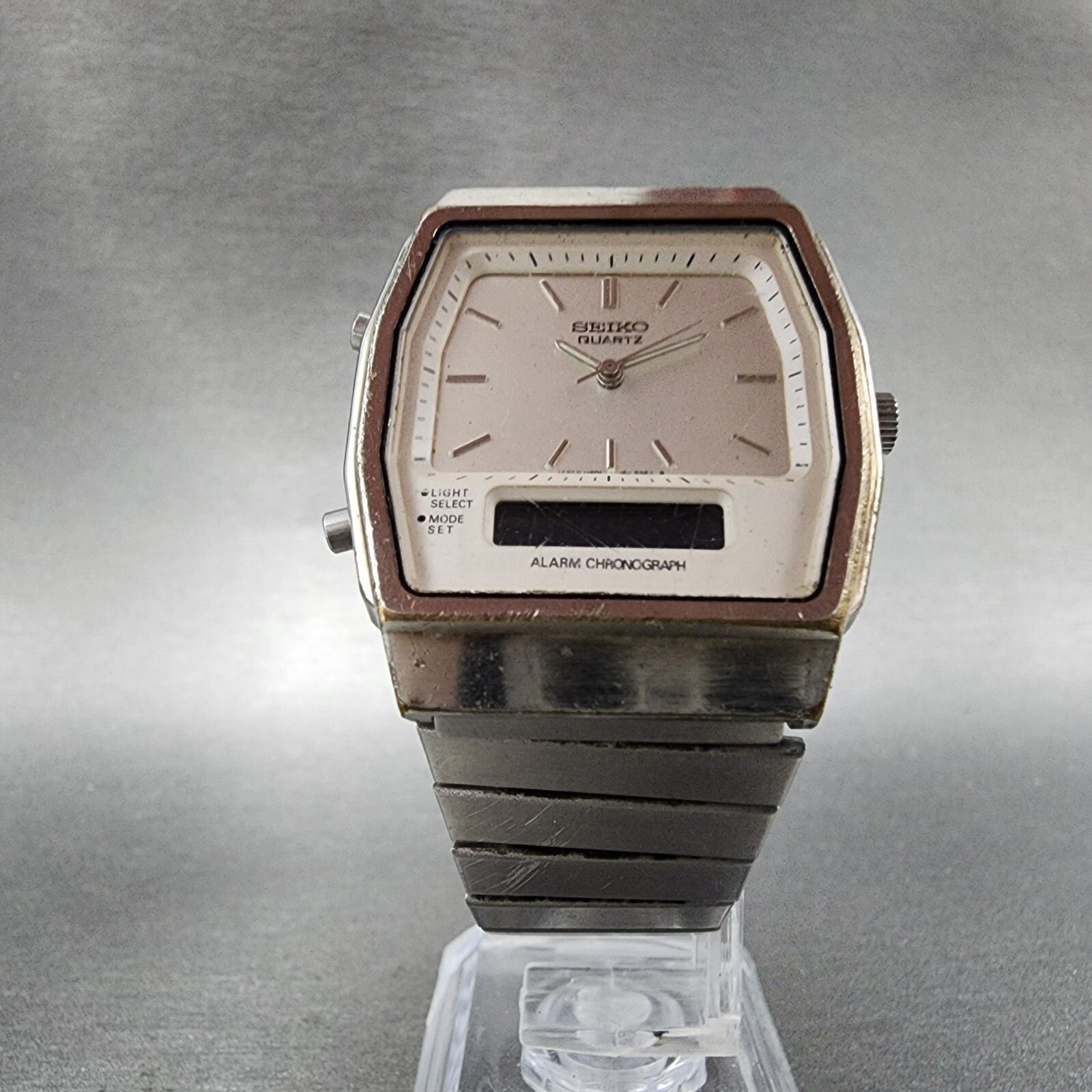 Seiko Analog Digital Watch Men 33mm White Dial Silver Tone H6015400 PARTS6
