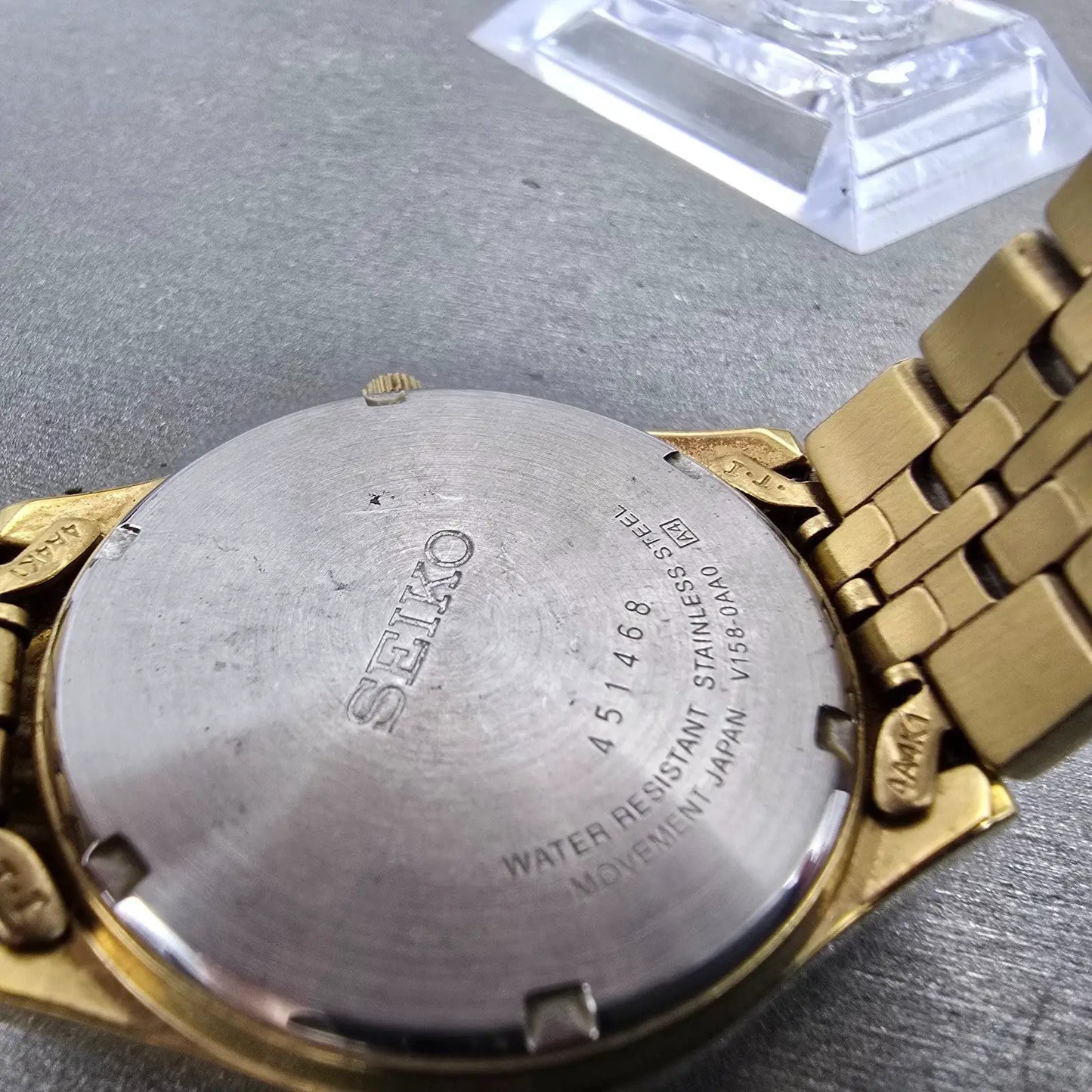 Seiko Solar Watch Men 37mm Champagne Dial Gold Tone Daydate V158-0aa0 Runs NKJWW7