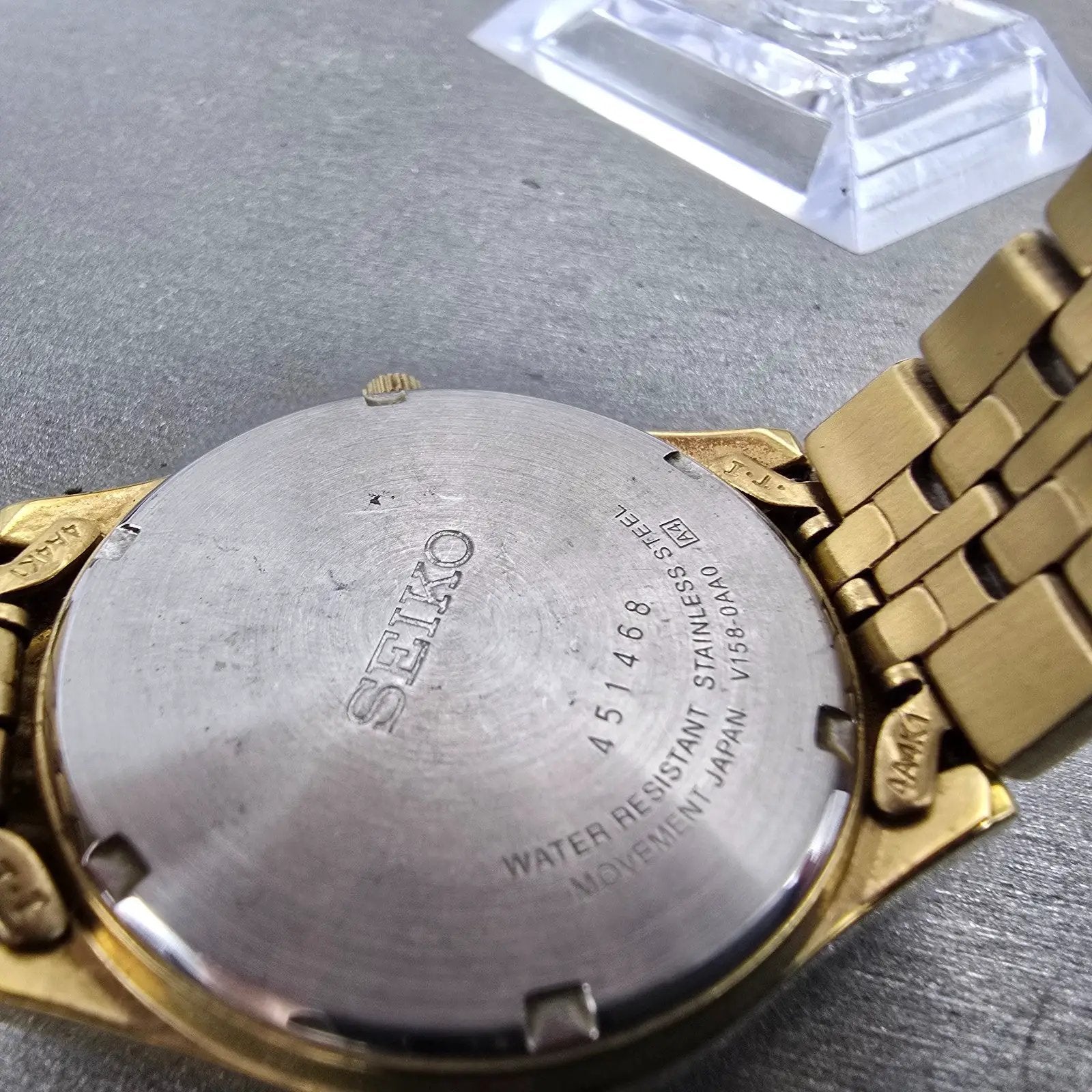 Seiko Solar Watch Men 37mm Champagne Dial Gold Tone Daydate V158-0aa0 Runs NKJWW7