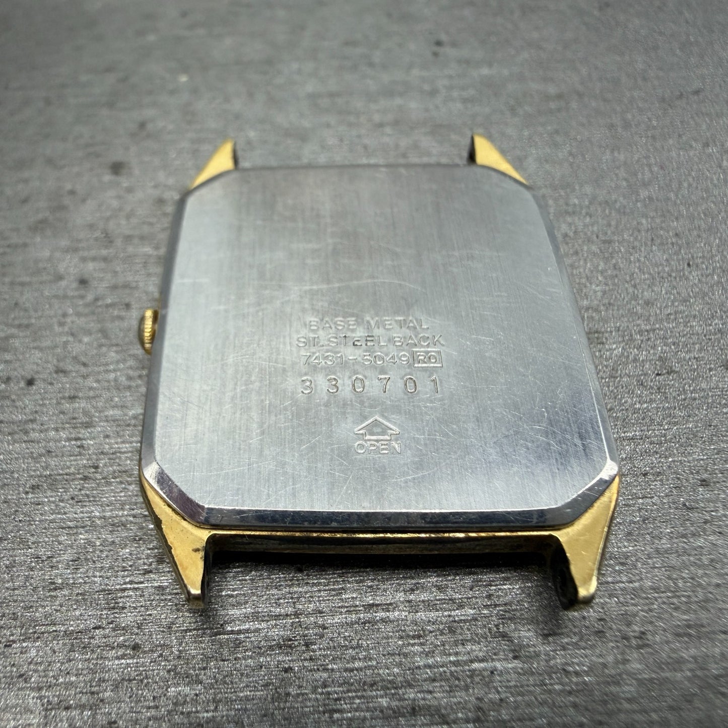 Seiko Tank Watch Men 27mm Champagne Dial Gold Tone Rectangle 7431-5049 PARTS9
