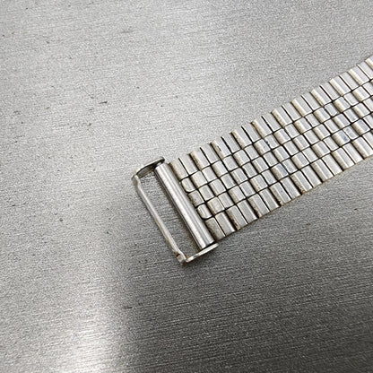 Bulova Accutron Watch Band 19mm Gold Tone Stainless Steel MISSING ONE END LINK16